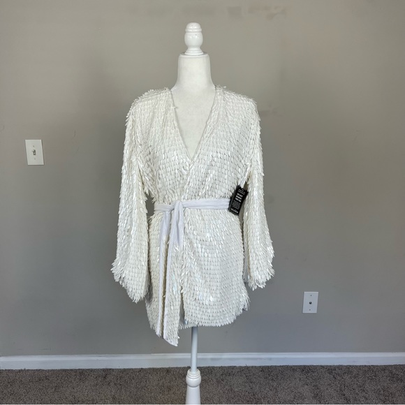 NWT RETROFETE GABRIELLE FEATHER ROBE DRESS IN WHITE SIZE XS - Picture 13 of 16